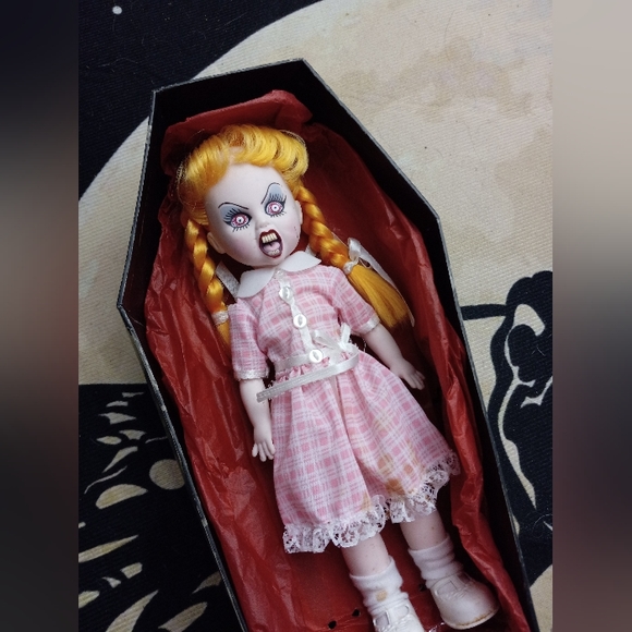 Living Dead Doll- Bad Bette Jane- Vintage Rare series 7!! Goth collectible doll - Picture 10 of 12